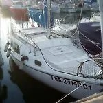 Port Forum Boat - Glamping Experience