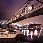 Port Forum Boat - Glamping Experience