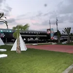 Port Forum Boat - Glamping Experience